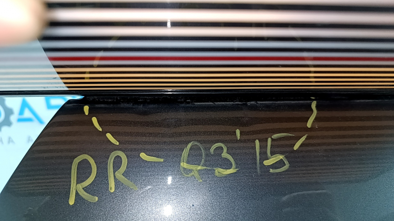 Двері голі задні права Audi Q3 8U 15-18 графіт LX7R, вм'ятини