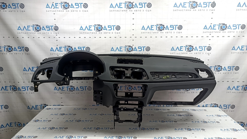 Торпедо передня панель з Airbag Audi Q3 8U 15-18 чорна
