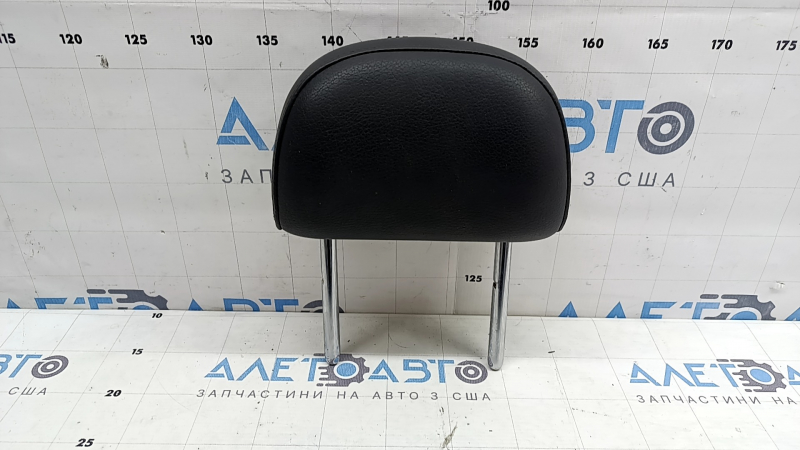 Підголовник 2 ряду правий Audi Q3 8U 15-18 шкіра чорний, не фіксуються спрямовуючі