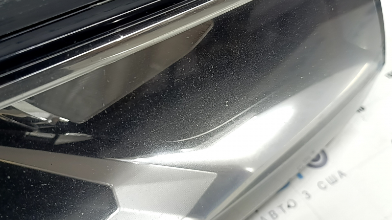 Фара передняя правая VW Tiguan 18-21 галоген, ДХО LED, песок