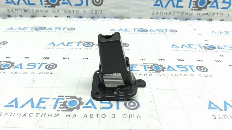 Крепление решетки радиатора grill правое Mazda 6 18-21