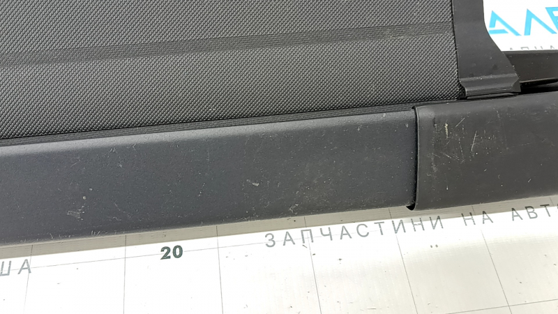 Шторка багажника VW Tiguan 18-24 черный, царапины