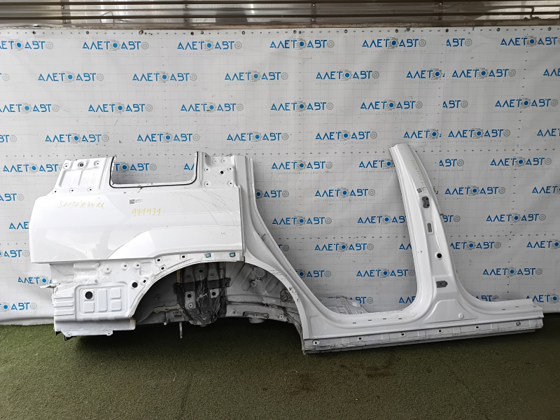 Четверть крыло задняя правая Hyundai Santa Fe 24-26 отпилена, с центральной стойкой, белая, примята