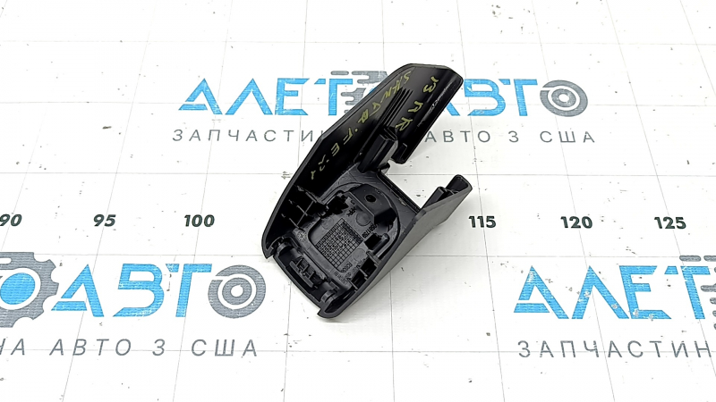 Заглушка салазки водительского сиденья задняя правая Hyundai Santa FE 21-23 черная