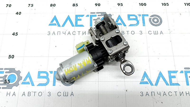 Мотор регулировки наклона подушки водительского сиденья Hyundai Santa FE 21-23