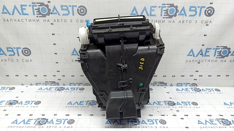Корпус печки кондиционер Audi Q3 8U 15-18