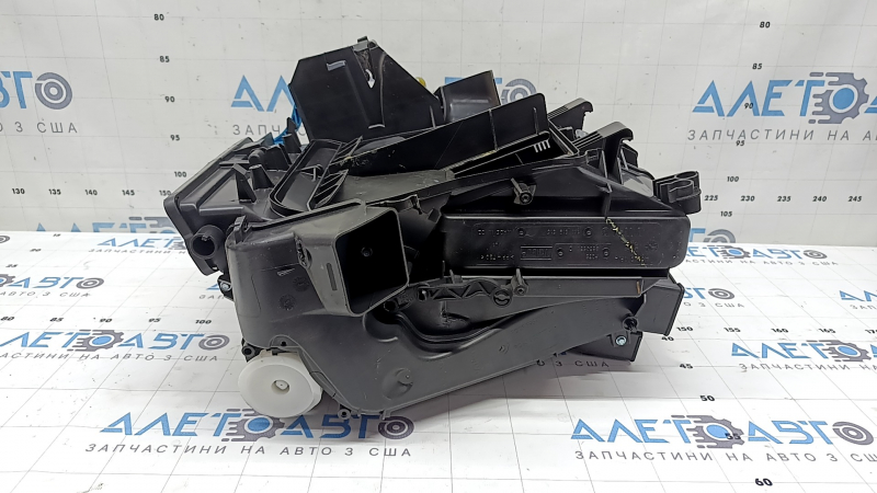 Корпус печки кондиционер Audi Q3 8U 15-18