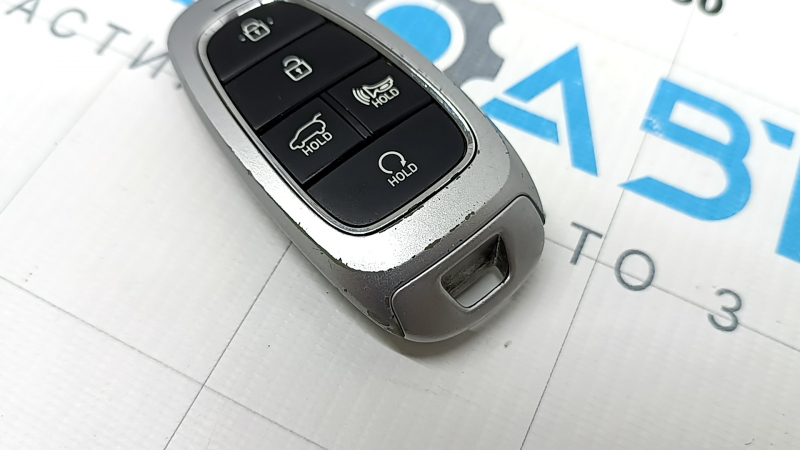 Ключ smart Hyundai Santa FE 21-23 5 кнопок, потерт