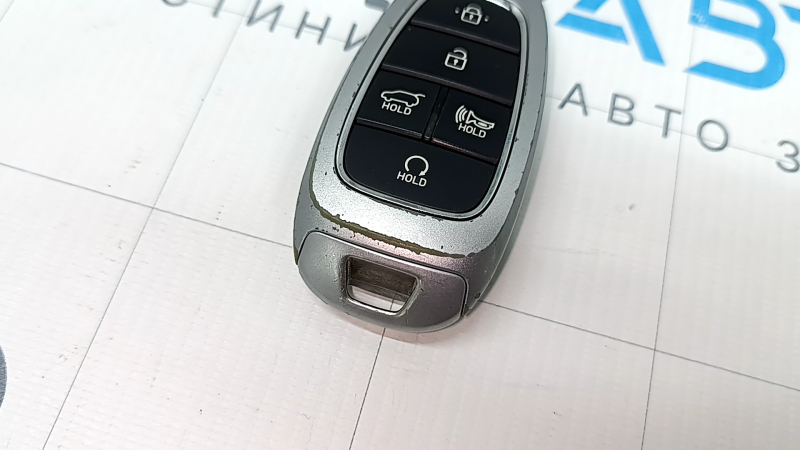 Ключ smart Hyundai Santa FE 21-23 5 кнопок, потерт