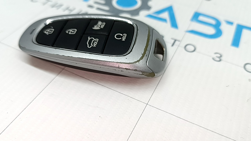 Ключ smart Hyundai Santa FE 21-23 5 кнопок, потерт