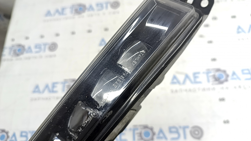 Противотуманная фара птф правая Honda CRV 20-22 hybrid LED, под полировку, царапины