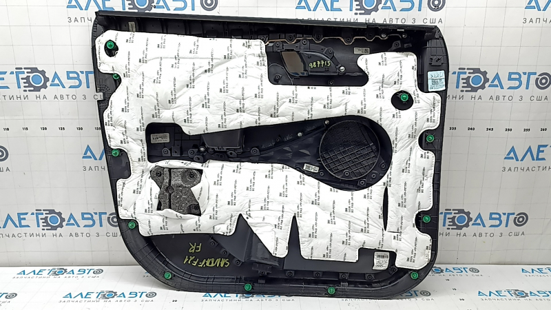 Обшивка двери карточка передняя правая Hyundai Santa FE 21-23 черная, с накладкой, вставка и подлокотник кожа черная, молдинг серый ромб, царапины