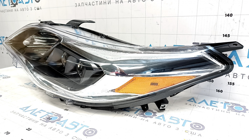 Фара передня ліва Toyota Avalon 13-18 гола галоген