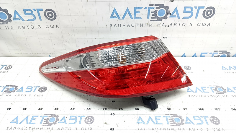 Фонарь внешний крыло левый Toyota Camry v55 15-17 usa, с креплением