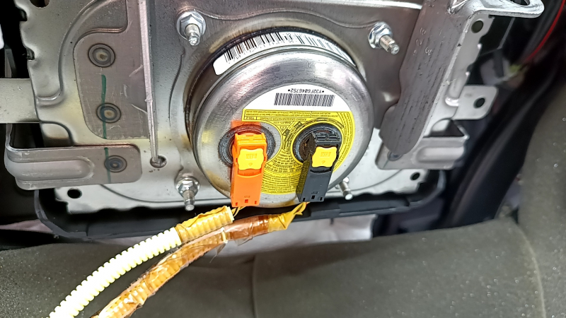 Торпедо передня панель з AIRBAG Toyota Camry v55 15-17 usa білий рядок