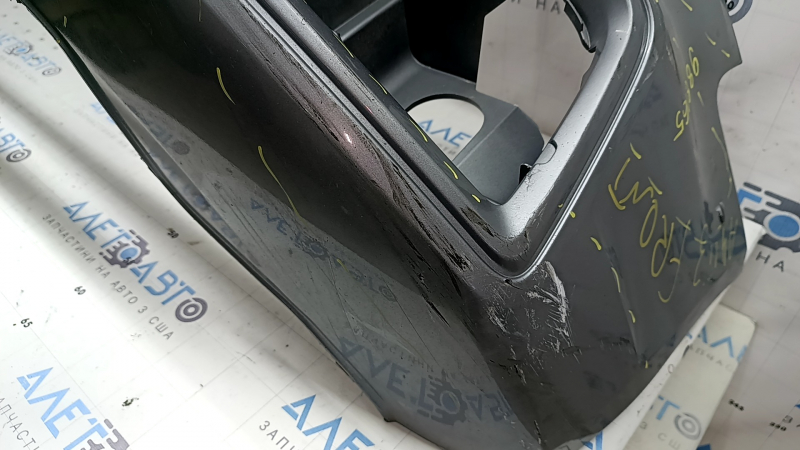 Бампер передний голый Audi A4 B8 13-16 рест, S-Line, серебро, под омыватели фар, без заглушек, царапины, прижат, треснут, надломаны крепления, сломано крепление