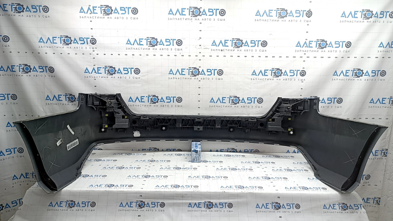 Бампер задній голий Audi A4 B8 13-16 під парктроніки S-Line, срібло, без заглушки, в клеї