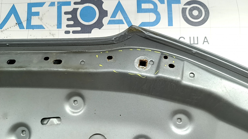 Капот голый Audi A4 B8 13-16 рест, сталь, серебро LX7P, коррозия, тычка