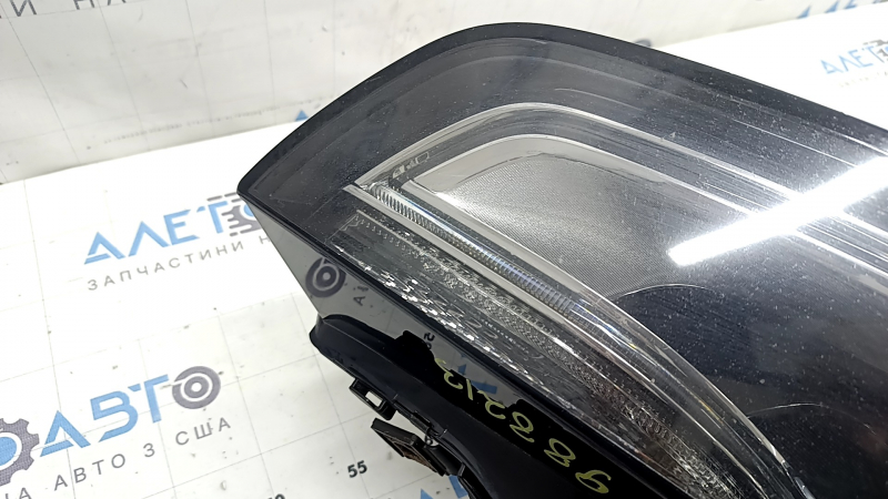 Фара передняя правая в сборе Audi A4 B8 13-16 рест ксенон led, под полировку, желтит led