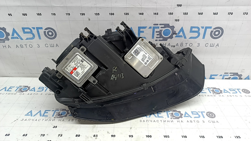 Фара передня ліва в зборі Audi A4 B8 13-16 рест ксенон led, під полірування, подряпини, жовтий led