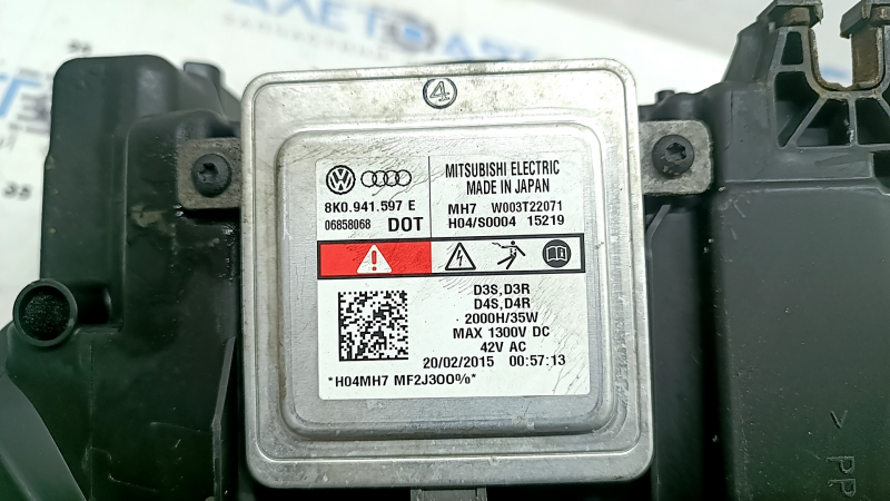 Фара передня ліва в зборі Audi A4 B8 13-16 рест ксенон led, під полірування, подряпини, жовтий led