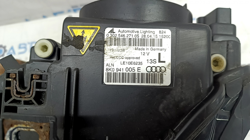 Фара передня ліва в зборі Audi A4 B8 13-16 рест ксенон led, під полірування, подряпини, жовтий led
