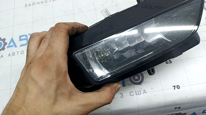 Противотуманная фара птф левая Audi A4 B8 13-16 рест седан, S line, под полировку, царапины