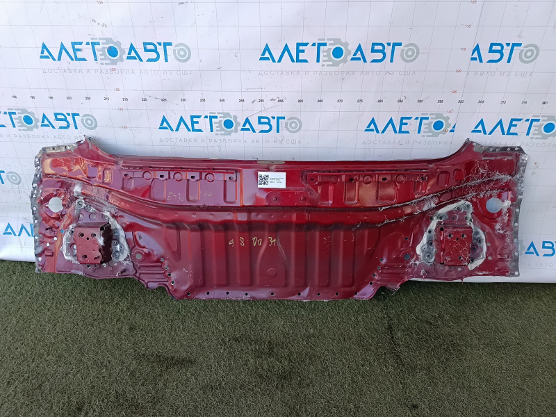 Задняя панель Lexus ES 19-26 высверлена, красная, замята