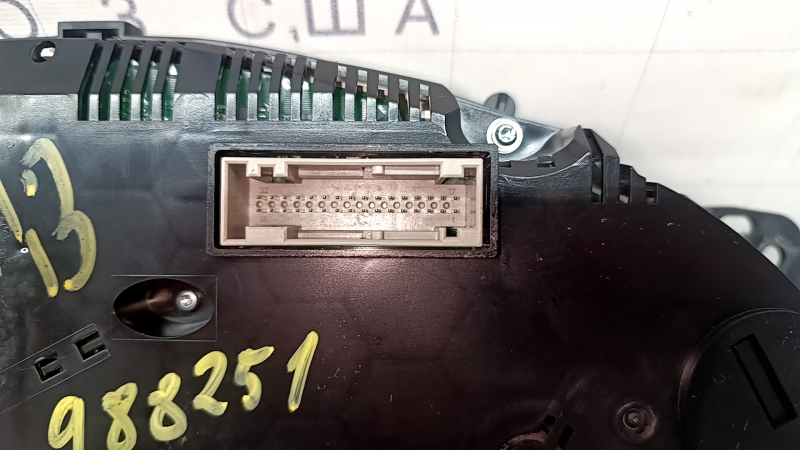 Щиток приборов Audi A4 B8 13-16 круиз 114к, царапины