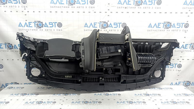 Торпедо передняя панель с AIRBAG Audi A4 B8 13-16 черная рест