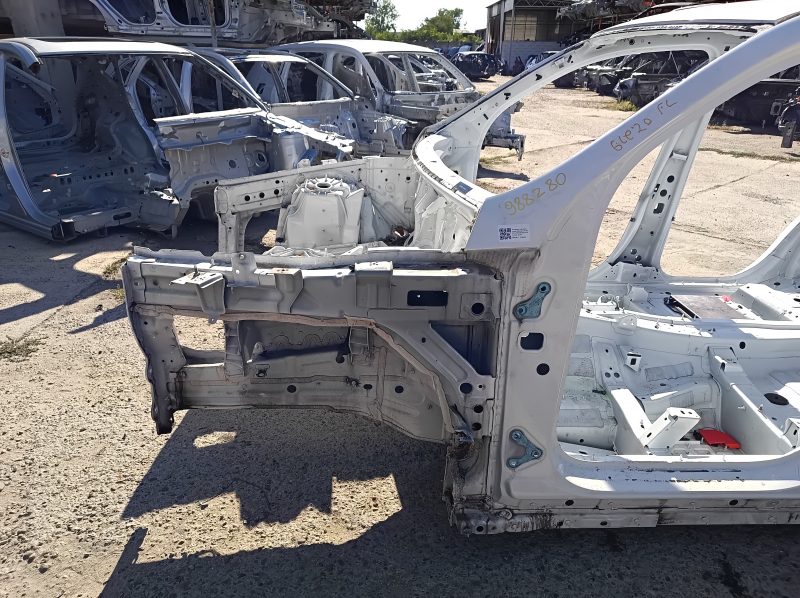 Чверть передня ліва Mercedes W167 GLE 350 450 20-24 на кузові, біла