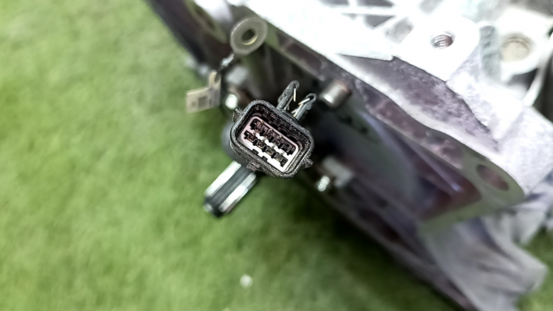 Електродвигун передній Nissan Ariya 23-26 AM67 20к