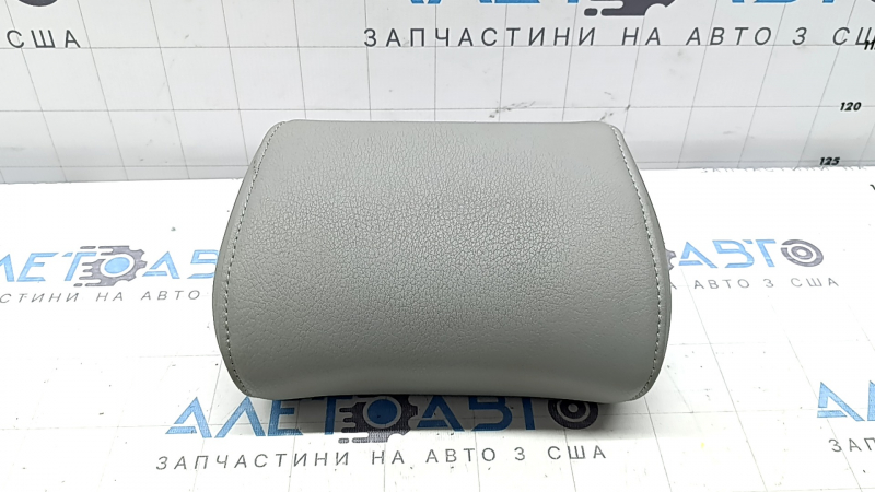 Підголовник 2 ряду центральний Audi A4 B8 08-16 шкіра сіра з сірим рядком