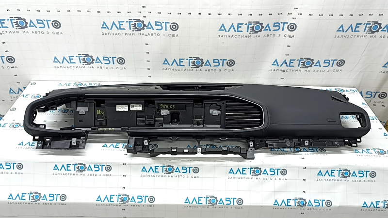Торпедо передня панель з AIRBAG Mercedes X167 GLS 450 20-26 темно-сіра, подряпини