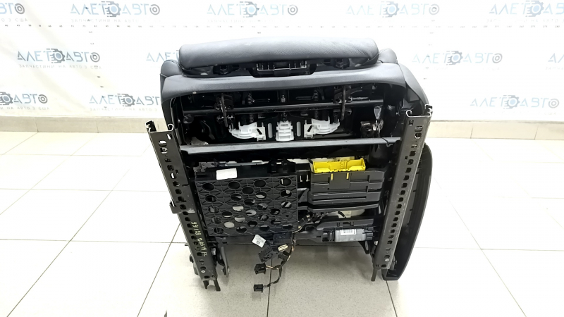 Сидіння водія BMW X5 G05 19-22 з airbag, електричне, підігрів, пам'ять, Sport, шкіра чорна SCHWARZ