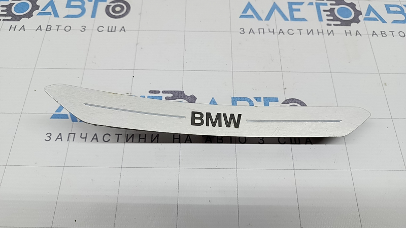 Вставка накладки порогу ззаду права BMW X5 G05 19-23 хром BMW, з підсвічуванням, подряпини, окислена