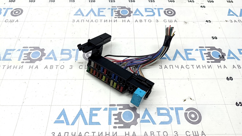 Блок предохранителей подкапотный левый Toyota Camry v55 15-17 2.5 usa малый