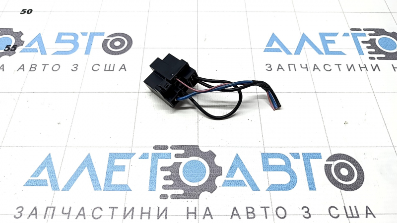 Блок реле подкапотный левый Toyota Camry v55 15-17 2.5 usa малый, под 1 реле