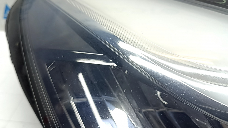 Фара передняя правая Tesla Model 3 18-20 LED с креплением, сколы, песок