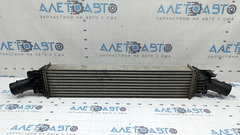 Интеркулер Audi A4 B8 08-16 2.0T примят