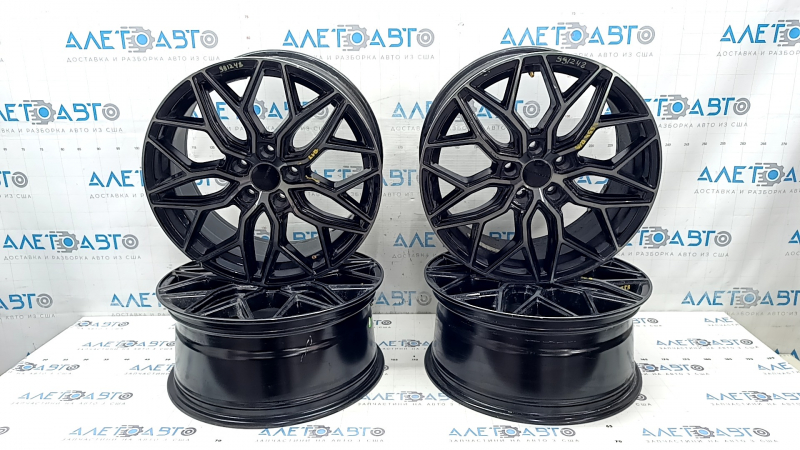 Комплект колесных дисков R18 x 8J ET40 Toyota Camry v55 15-17 Liquid Metal, с колпачками, легкая бордюрка