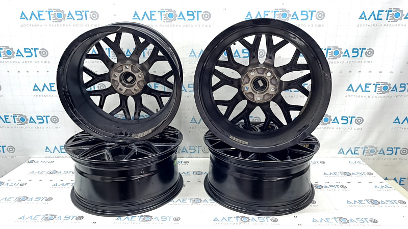 Комплект колесных дисков R18 x 8J ET40 Toyota Camry v55 15-17 Liquid Metal, с колпачками, легкая бордюрка