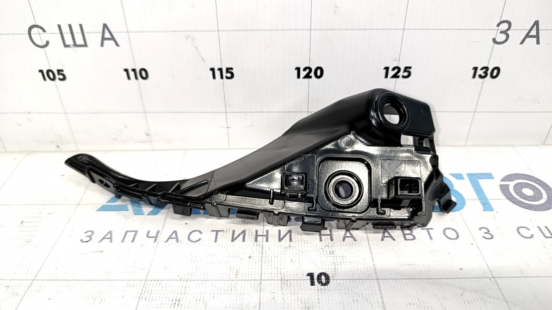 Кріплення переднього бампера праве Tesla Model S 21-26