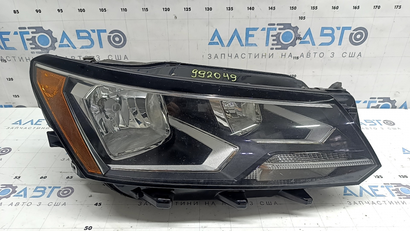 Фара передня права VW Passat b8 16-19 USA галоген, подряпини, під полірування