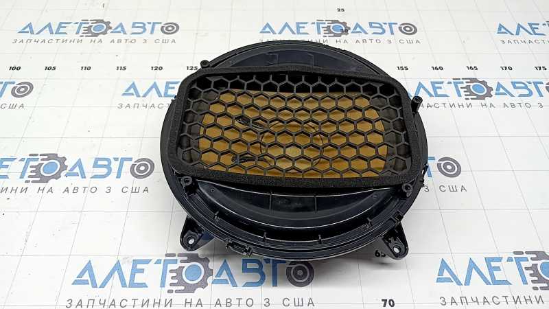 Сабвуфер Audi A3 8V 15-20 4d, 5d
