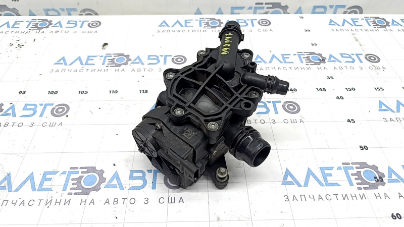 Корпус термостата в сборе BMW X3 G01 18-21 2.0T отломан фрагмент