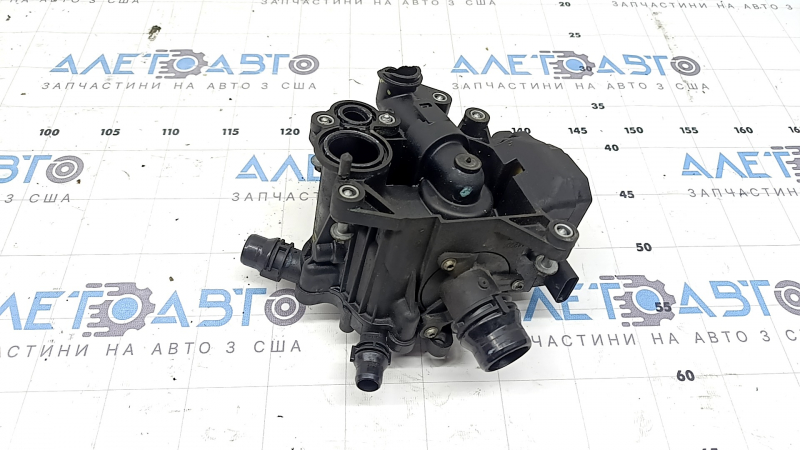 Корпус термостата в сборе BMW X3 G01 18-21 2.0T отломан фрагмент