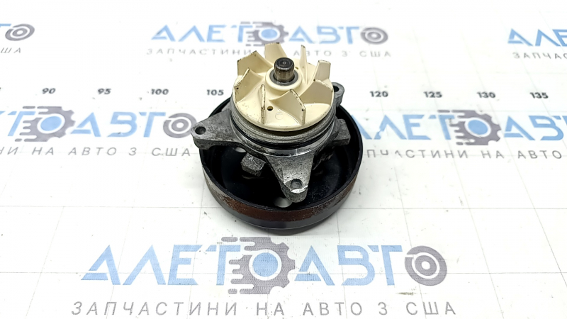 Помпа водяна Ford Escape MK3 17-19 2.0T