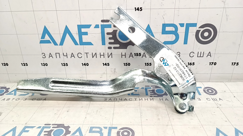 Петля капота правая VW Jetta 19-26