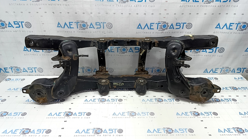 Подрамник задний Ford Escape MK3 13-19 AWD ржавый, порваны 2 С/Б, микротрещины 2 С/Б